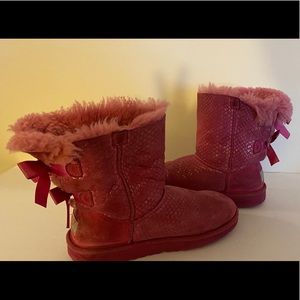 UGG,  Used, Pink, Girl Boots, 2 Bows, Size US 2